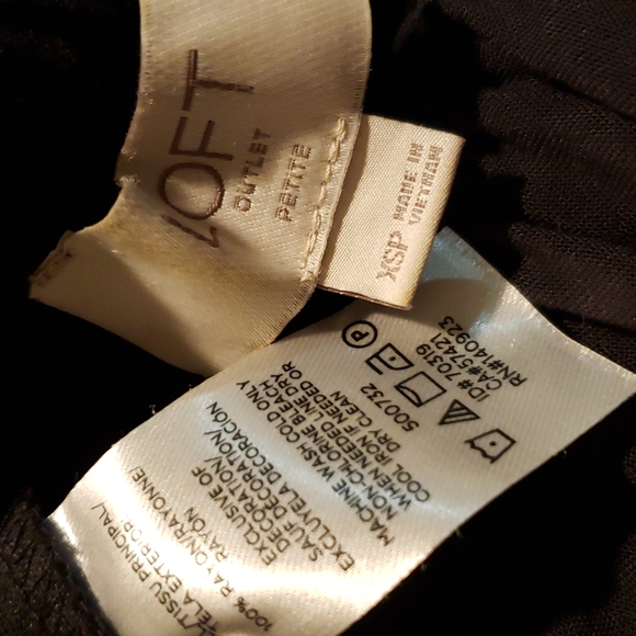 LOFT Romper - Picture 7 of 7